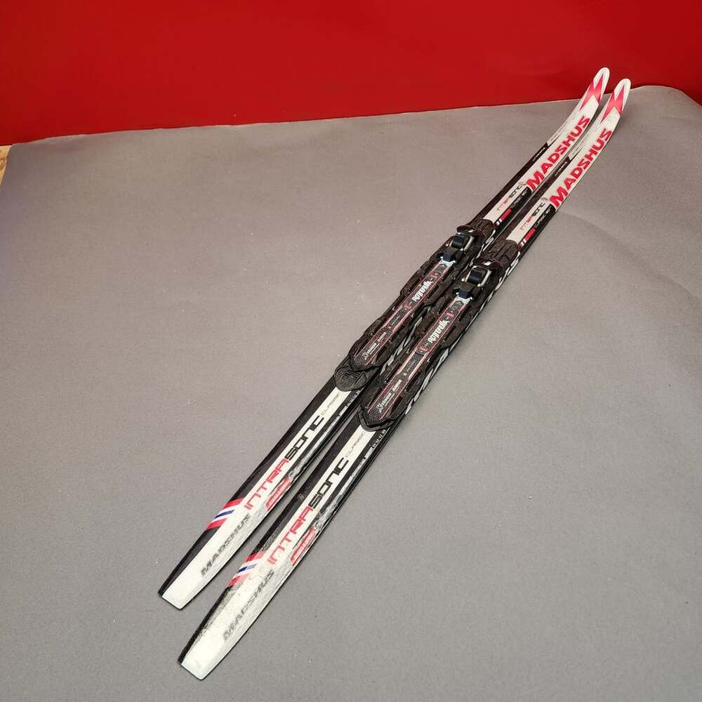 Madshus Intrasonic Classic Cross Country Skis with Bindings
